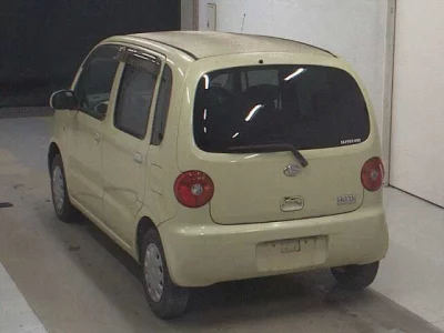 DAIHATSU MOVE LATTE