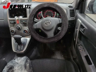 TOYOTA RUSH