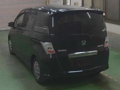 HONDA FREED SPIKE
