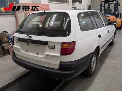 TOYOTA CALDINA VAN