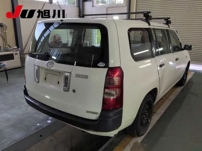 TOYOTA SUCCEED