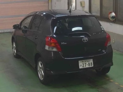 TOYOTA VITZ