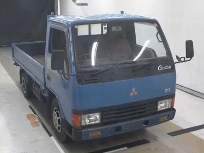 MITSUBISHI CANTER