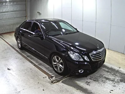 MERCEDES BENZ E CLASS