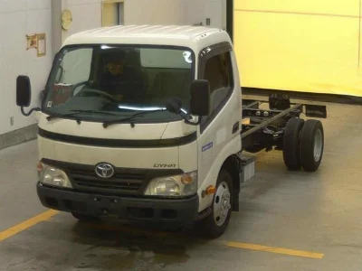 TOYOTA DYNA