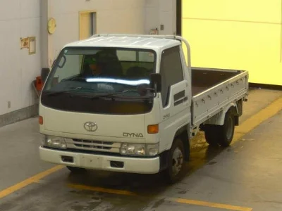 TOYOTA DYNA