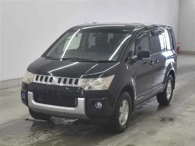 MITSUBISHI DELICA D5