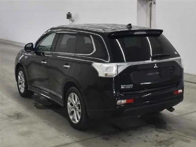 MITSUBISHI OUTLANDER PHEV