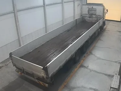 NISSAN UD