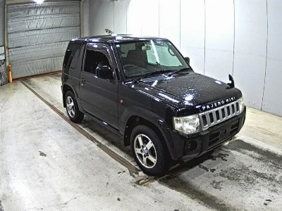 MITSUBISHI PAJERO MINI