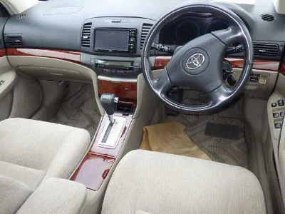 TOYOTA PREMIO