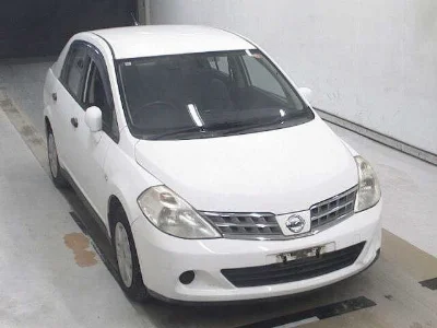 NISSAN TIIDA LATIO