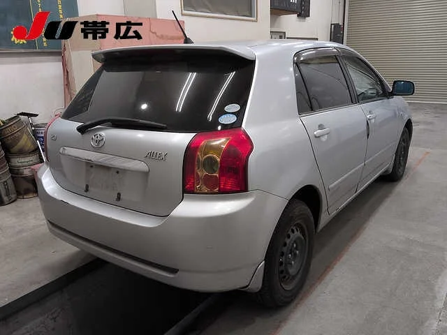 Toyota Allex  с аукциона в Японии