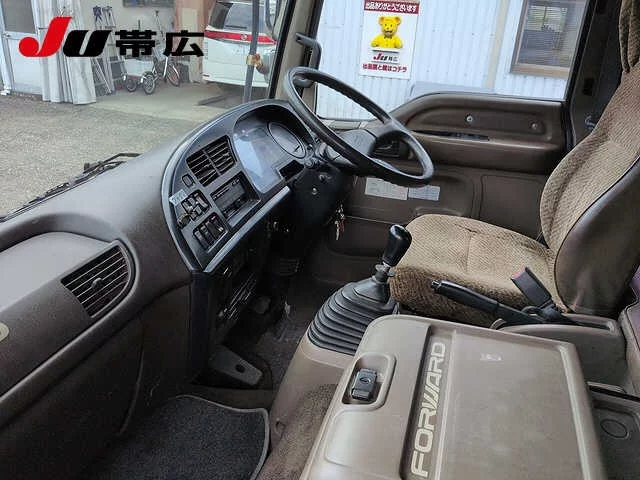 Isuzu Forward  с аукциона в Японии