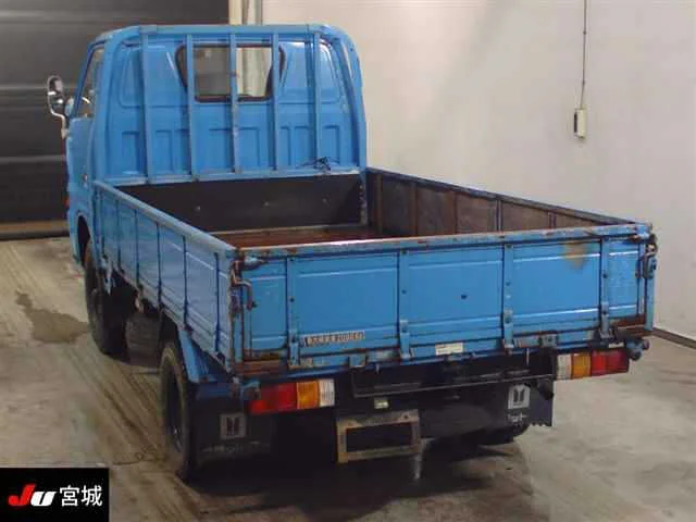 Isuzu Elf  с аукциона в Японии
