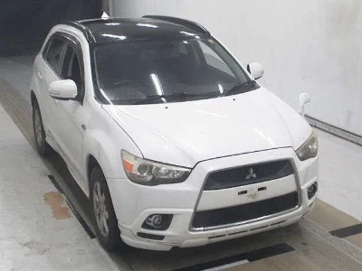 MITSUBISHI RVR