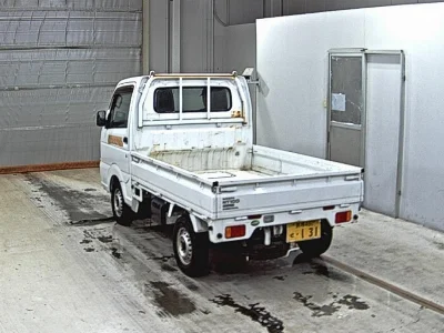 NISSAN CLIPPER TRUCK
