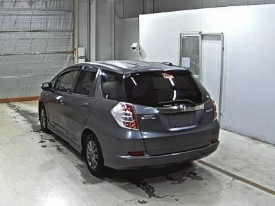 HONDA FIT SHUTTLE