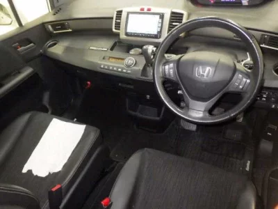 HONDA FREED SPIKE