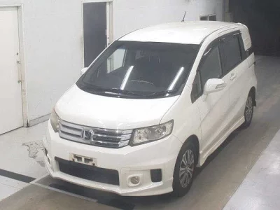 HONDA FREED SPIKE