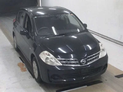 NISSAN TIIDA