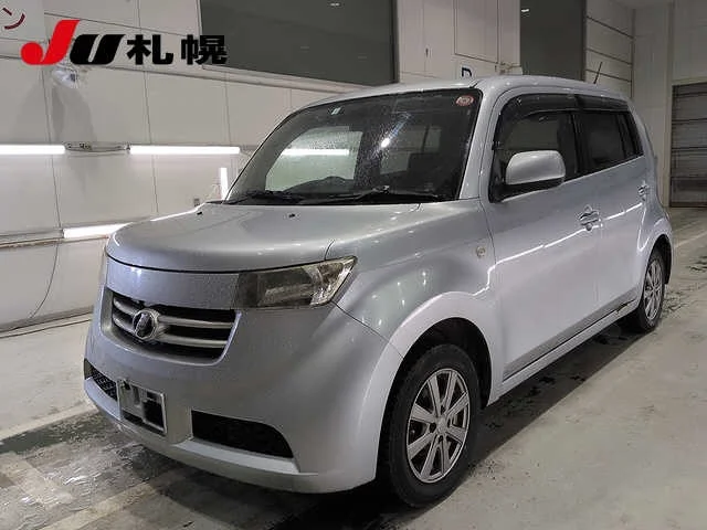 Toyota bB  с аукциона в Японии