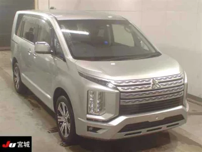MITSUBISHI DELICA D5