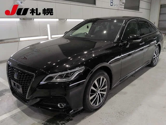 Toyota Crown  с аукциона в Японии
