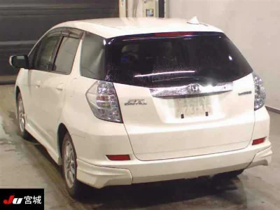HONDA FIT SHUTTLE