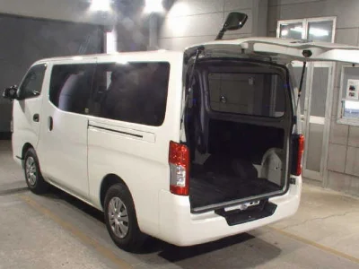 NISSAN NV350 CARAVAN