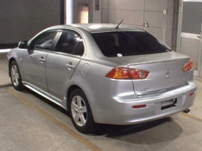 MITSUBISHI GALANT FORTIS