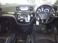 Цена авто Nissan Elgrand с аукционов Японии, номер кузова TNE52, пробег 185 000, оценка 6