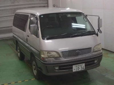 TOYOTA HIACE