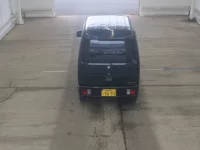 Цена авто Suzuki Every с аукционов Японии, номер кузова DA64V, пробег 211 000, оценка 4
