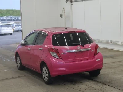 TOYOTA VITZ