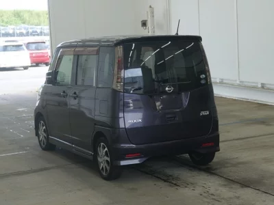 NISSAN ROOX