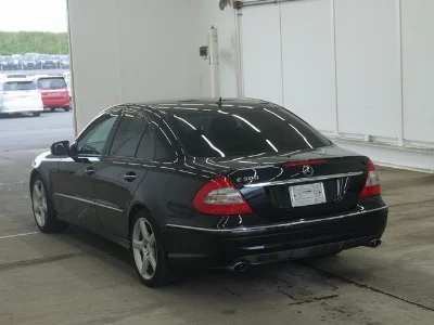 MERCEDES BENZ E CLASS