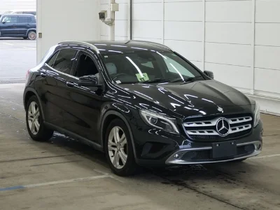 MERCEDES BENZ GLA