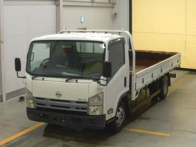 Nissan Atlas  с аукциона в Японии