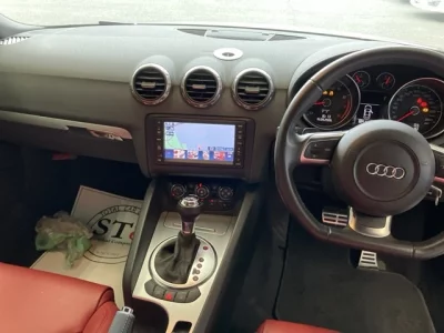 AUDI TT