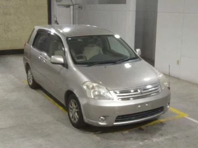 TOYOTA RAUM