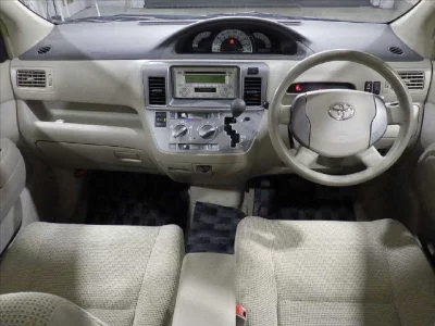 TOYOTA RAUM