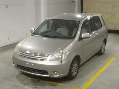 TOYOTA RAUM