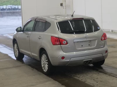 NISSAN DUALIS