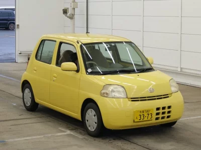 DAIHATSU ESSE