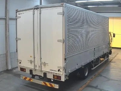 MITSUBISHI FUSO FIGHTER
