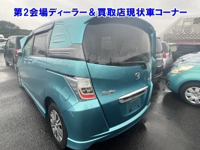HONDA FREED SPIKE