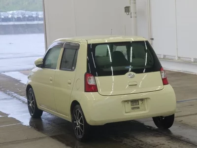 DAIHATSU ESSE