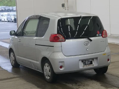 TOYOTA PORTE