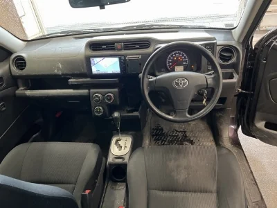 TOYOTA SUCCEED